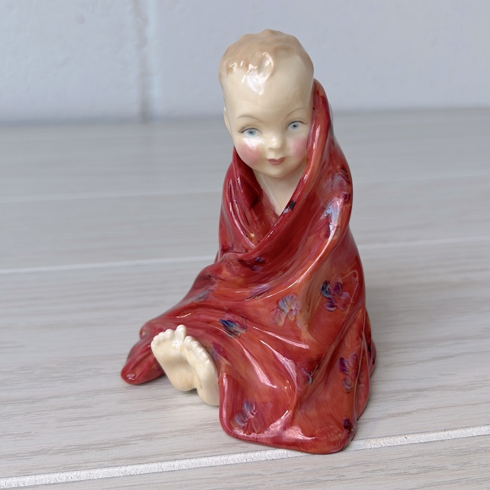 Royal Doulton 💜 “This Little Pig” Fine Bone China Figurine Sculpture Art Decor